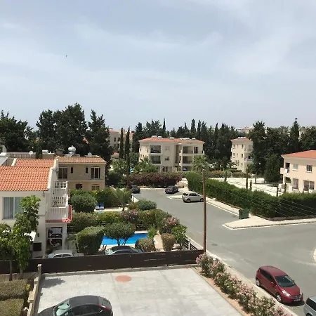 Comfortable In A Great Location Appartamento Paphos