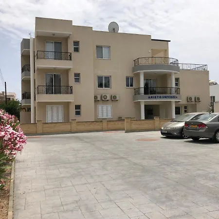 Comfortable In A Great Location Paphos
